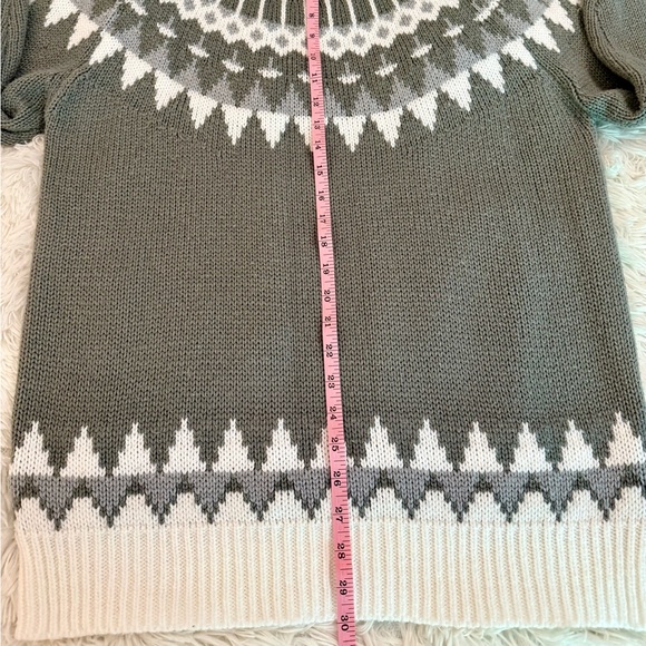 Oversized Sweater - Picture 5 of 5